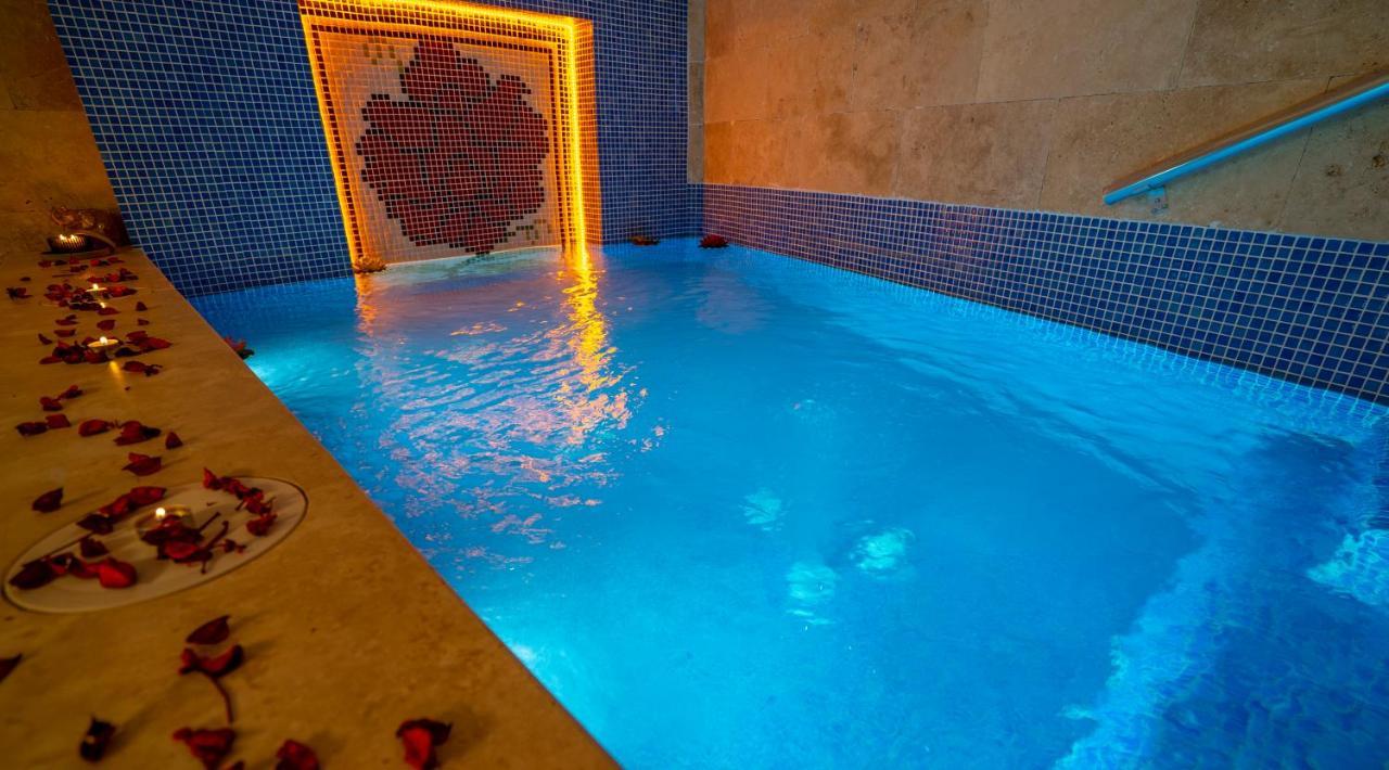 Pasha Palace Hotel Istanboel Buitenkant foto