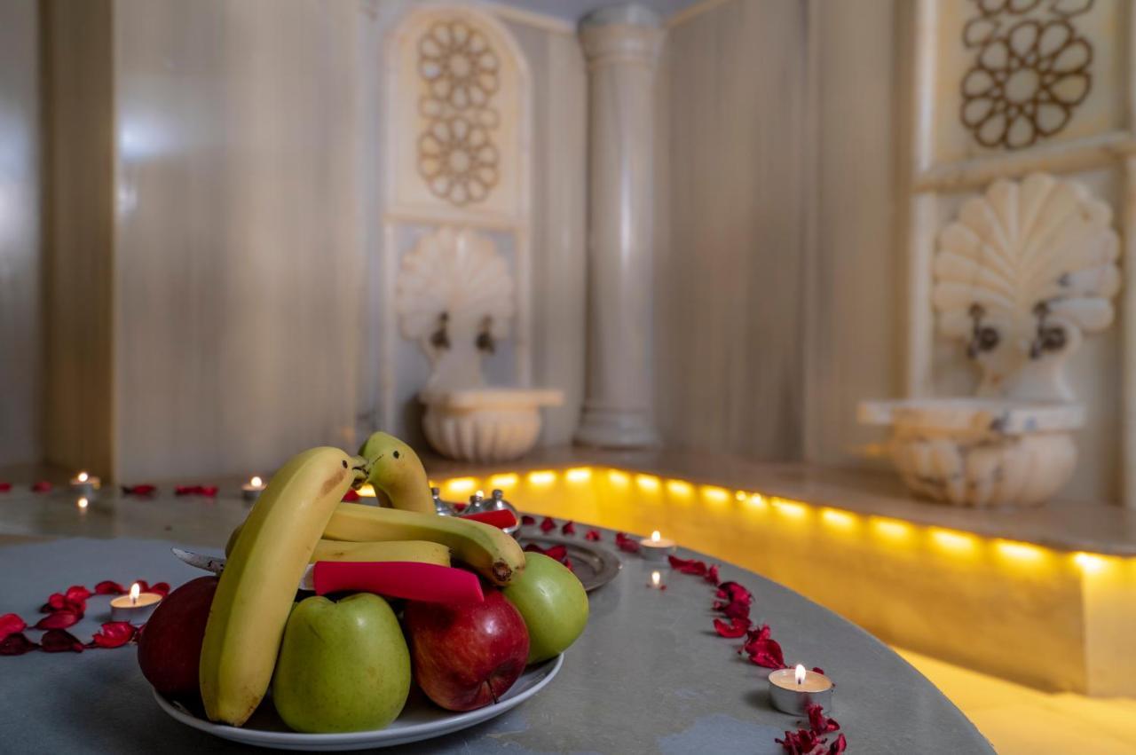 Pasha Palace Hotel Istanboel Buitenkant foto
